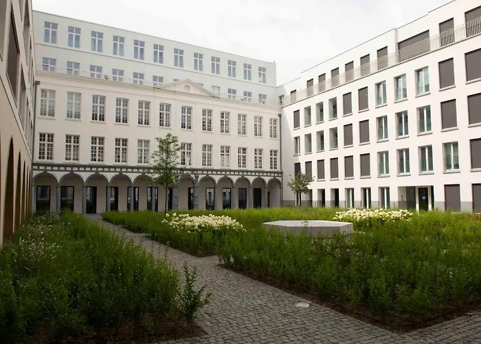Cityantwerp Een Oase Van Rust Direct Achter De Meir